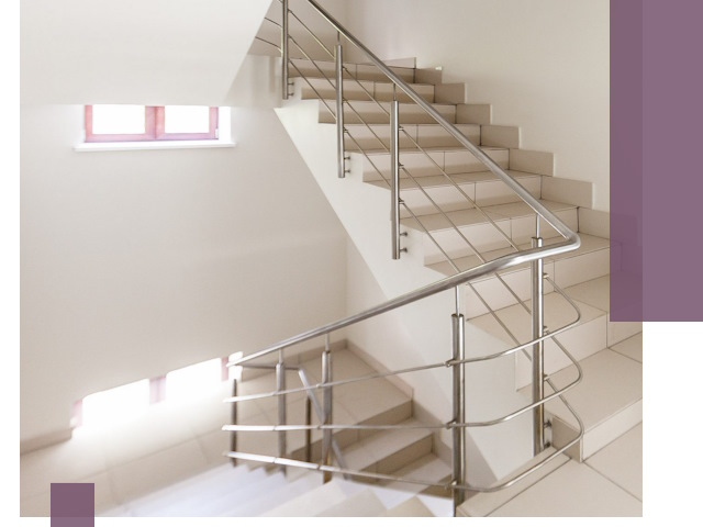 Установка и замена перил в подъезде в Угличе